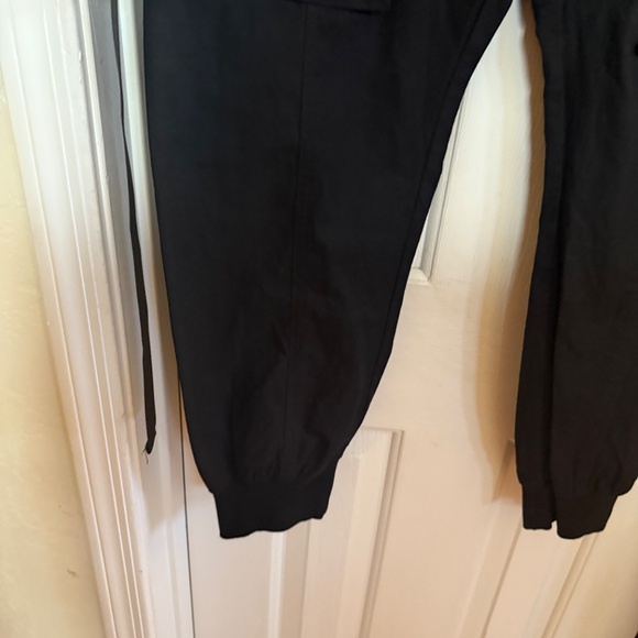 Fashion Nova Men Black On The Run Cargo Straps Pants SZ L - Picture 8 of 12